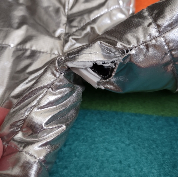 Primary 10 Silver Puffer Jacket - Picture 7 of 9